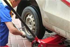 辽阳附近拖车24小时服务热线电话