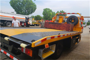 辽阳附近拖车电话号码服务