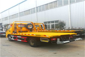 辽阳附近拖车救援搭电